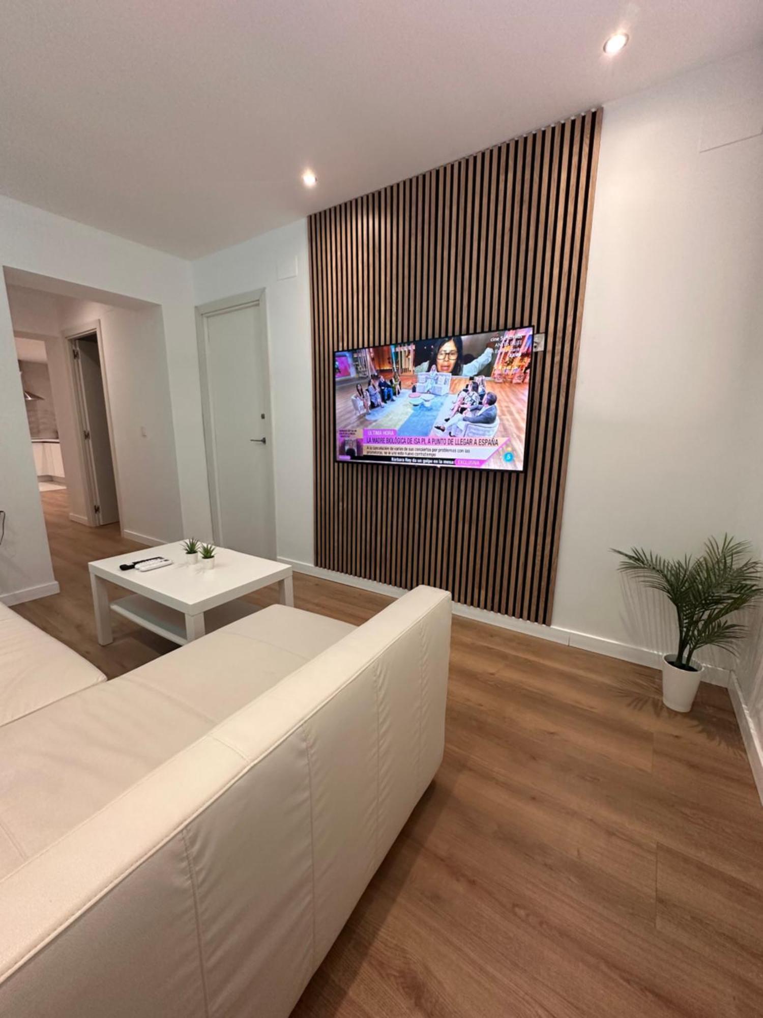 Claveles de Luxe Appartement Málaga Buitenkant foto