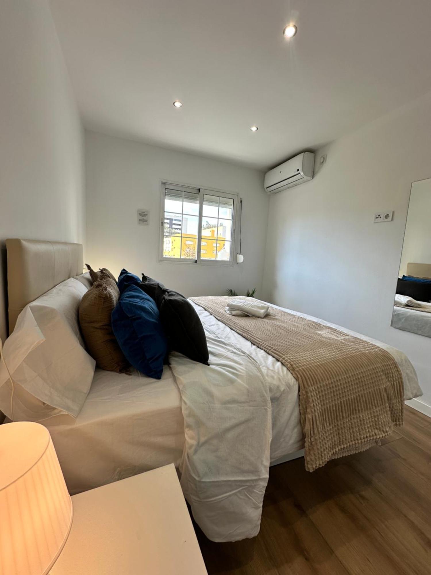 Claveles de Luxe Appartement Málaga Buitenkant foto